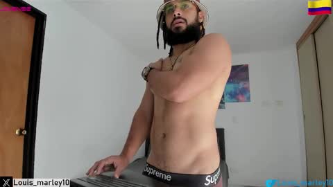 louis_marley_ online show from November 22, 2025, 2:27 pm