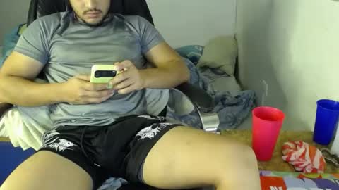 louis_rueda online show from July 12, 2026, 6:15 am