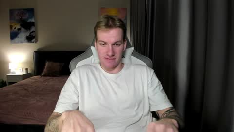 Louis  online show from December 25, 2024, 6:52 am