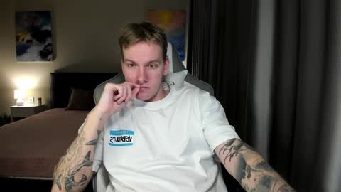 Louis  online show from December 28, 2024, 2:01 am