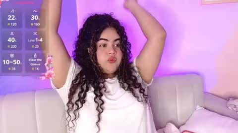 lourdes_moon22 online show from December 21, 2025, 12:18 am