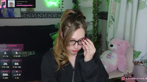 Lo Valentine online show from December 18, 2024, 5:15 am