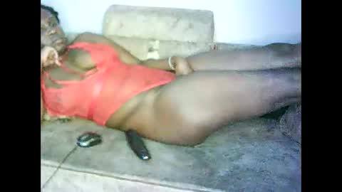 Snapshot of love1378 chatting on October 24, 2025, 6:37 pm Cynthia. A online show from October 24, 2025, 6:37 pm