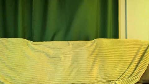 Snapshot of love_attation chatting on October 29, 2025, 2:47 am Cute face online show from October 29, 2025, 2:47 am