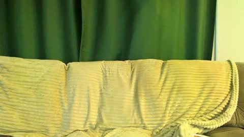 Snapshot of love_attation chatting on November 12, 2025, 3:29 am Cute face online show from November 12, 2025, 3:29 am