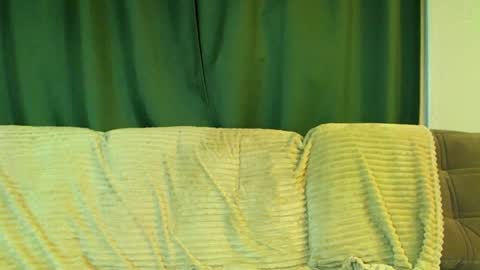 Snapshot of love_attation chatting on November 30, 2025, 2:48 am Cute face online show from November 30, 2025, 2:48 am