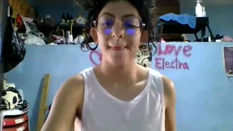 love_electra online show from October 26, 2025, 3:07 pm