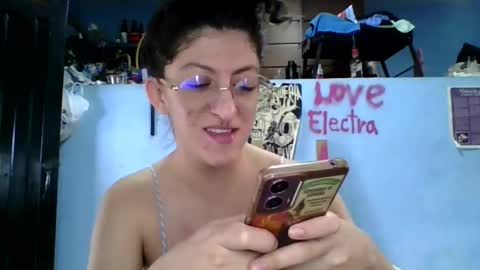 love_electra online show from January 19, 2026, 4:33 pm