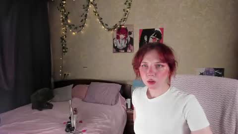 Lola online show from July 7, 2026, 4:04 am