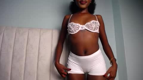 Miah online show from October 14, 2025, 2:51 pm