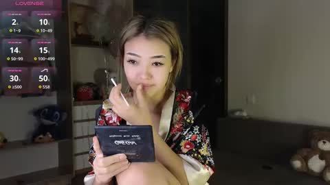 Snapshot of love_peace_here chatting on September 11, 2025, 1:28 am hi its me online show from September 11, 2025, 1:28 am