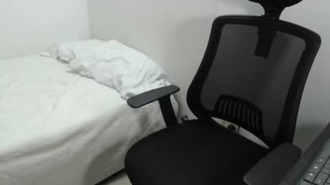 Snapshot of love_room_0206 chatting on January 16, 2025, 5:00 am Andys and mary online show from January 16, 2025, 5:00 am