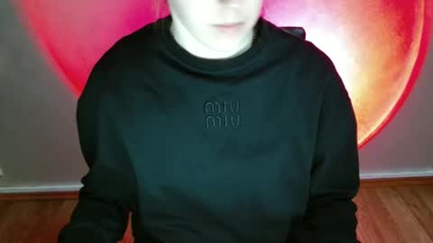 Vivian online show from January 15, 2026, 12:10 pm