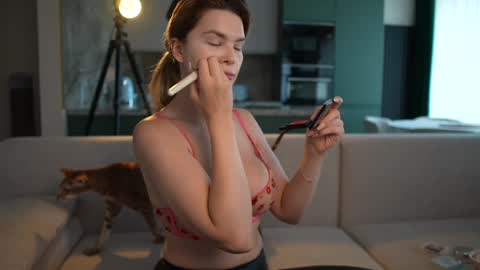 love you to123 online show from September 30, 2025, 9:14 am