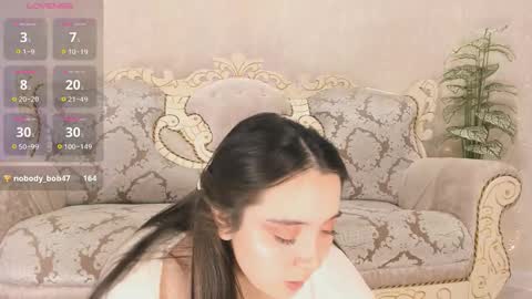 Amaya online show from October 17, 2025, 4:42 pm