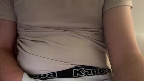 lovecoquin online show from April 12, 2026, 12:15 am