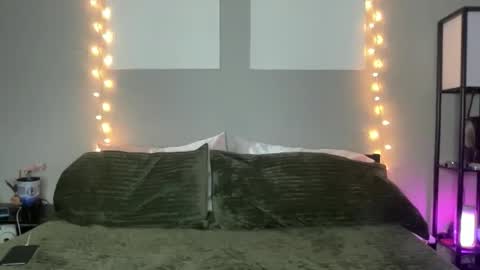 Olivia Rose online show from February 6, 2026, 2:16 am