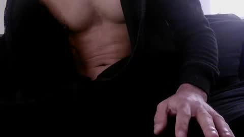 Love Fun Wild online show from November 7, 2025, 1:22 pm