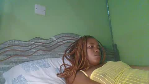 lovegal335 online show from January 12, 2026, 9:42 pm