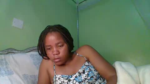 lovegal335 online show from June 25, 2026, 8:02 pm