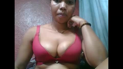 loveinlife750427 online show from October 19, 2025, 10:38 am