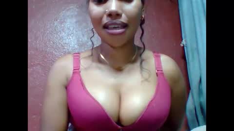 loveinlife750427 online show from December 3, 2025, 8:12 am