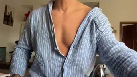 Loveisperfect online show from February 14, 2026, 8:33 am