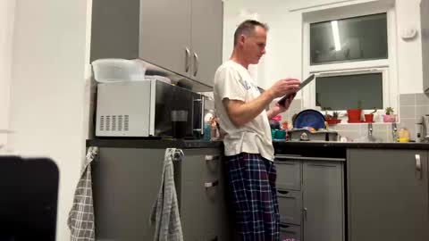 getnaked123 online show from May 17, 2026, 1:25 am