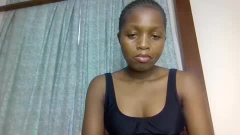 Snapshot of lovelbrownie chatting on October 5, 2025, 10:13 am lovelbrownie online show from October 5, 2025, 10:13 am