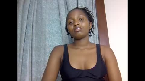 Snapshot of lovelbrownie chatting on October 16, 2025, 9:38 pm lovelbrownie online show from October 16, 2025, 9:38 pm