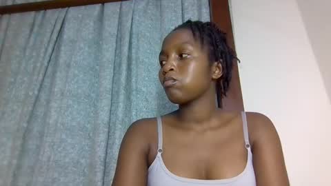 Snapshot of lovelbrownie chatting on October 22, 2025, 9:47 pm lovelbrownie online show from October 22, 2025, 9:47 pm