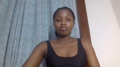 Snapshot of lovelbrownie chatting on November 16, 2025, 9:42 pm lovelbrownie online show from November 16, 2025, 9:42 pm