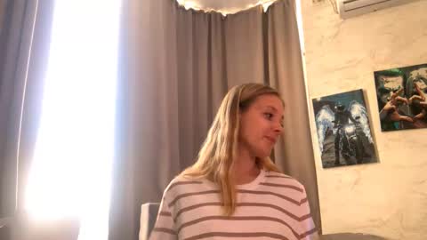 Snapshot of lovelladeboer chatting on October 6, 2025, 11:40 am Ella online show from October 6, 2025, 11:40 am