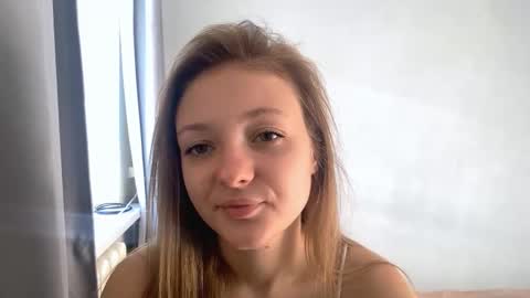 Snapshot of lovelladeboer chatting on October 29, 2025, 5:53 am Ella online show from October 29, 2025, 5:53 am