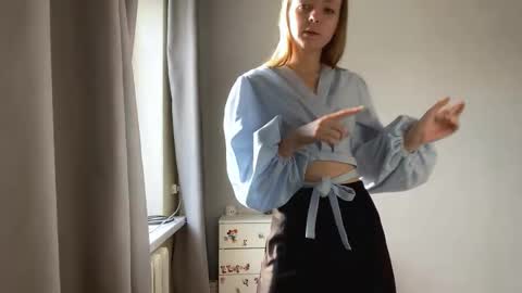 Snapshot of lovelladeboer chatting on November 11, 2025, 6:24 am Ella online show from November 11, 2025, 6:24 am