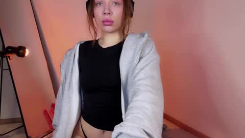 Snapshot of lovelorn_ chatting on February 26, 2025, 3:42 am Elsa online show from February 26, 2025, 3:42 am