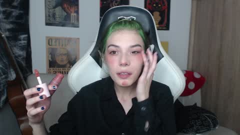 Cassie online show from December 17, 2024, 10:43 pm