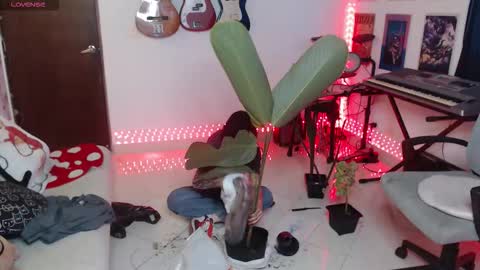 Cassie online show from October 2, 2025, 9:44 pm