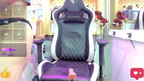 Snapshot of lovely_chloe19 chatting on March 11, 2025, 10:29 am Chloe online show from March 11, 2025, 10:29 am