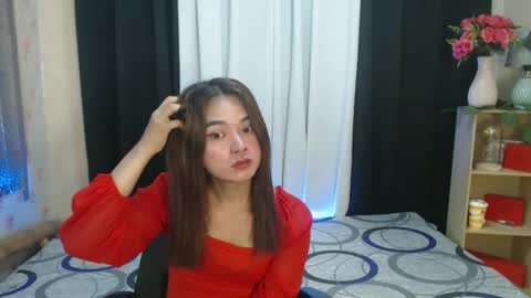 lovely_dianne online show from February 10, 2025, 10:09 pm