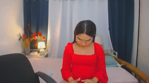 lovely_dianne online show from February 14, 2025, 9:24 am