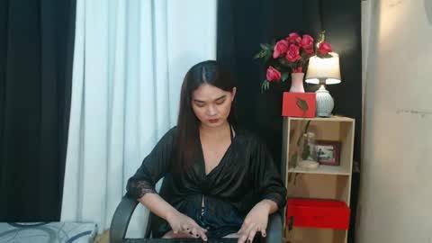 lovely_dianne online show from March 6, 2025, 10:26 pm