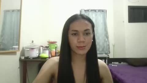 lovely_erika25 online show from December 23, 2025, 9:40 am