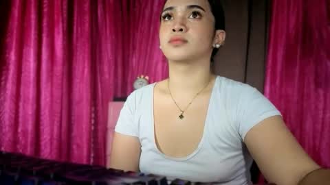 LOVE online show from December 14, 2025, 9:47 am