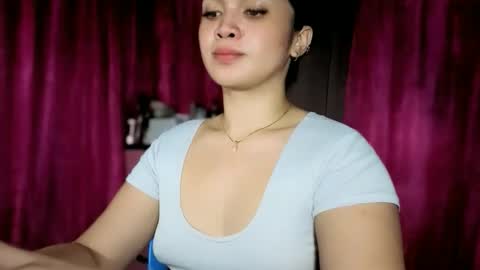 Snapshot of lovely_kurtny04 chatting on May 25, 2026, 11:33 pm LOVE online show from May 25, 2026, 11:33 pm