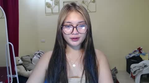 Lovely Laura online show from December 31, 2024, 2:03 pm