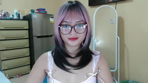 Lovely Laura online show from January 11, 2025, 9:36 pm