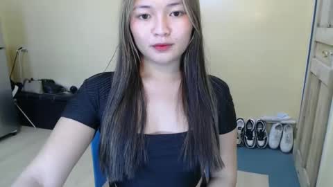 Lovely Laura online show from January 25, 2025, 2:04 am