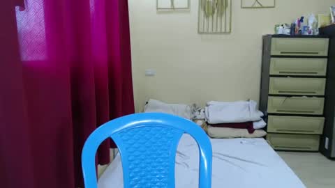 Lovely Laura online show from February 7, 2025, 4:06 am