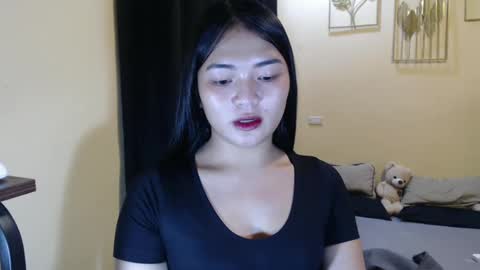 Lovely Laura online show from March 2, 2025, 7:23 pm